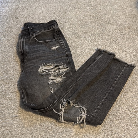 Women’s American Eagle boyfriend jean - Picture 2 of 7